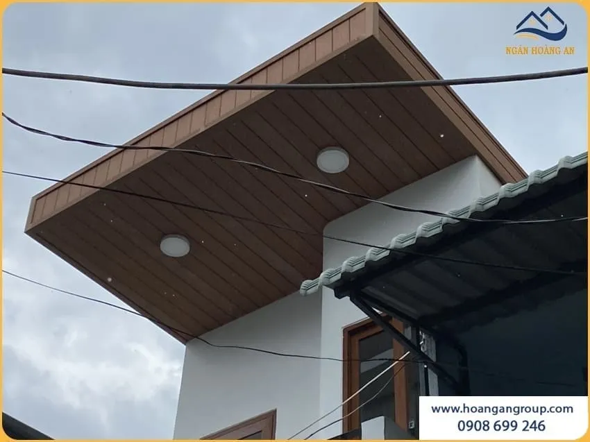 Đơn Vị Thi Công Ốp Trần Gỗ Nhựa Ngoài Trời Chuyên Nghiệp